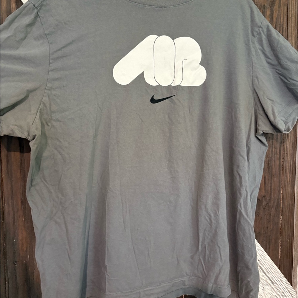 Nike Men's Air Graphic Gray Tee